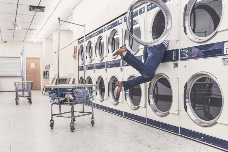 magasin-BAUDINARD SUR VERDON-min_people-woman-laundry-laundromat-interior-design-art-946996-pxhere.com